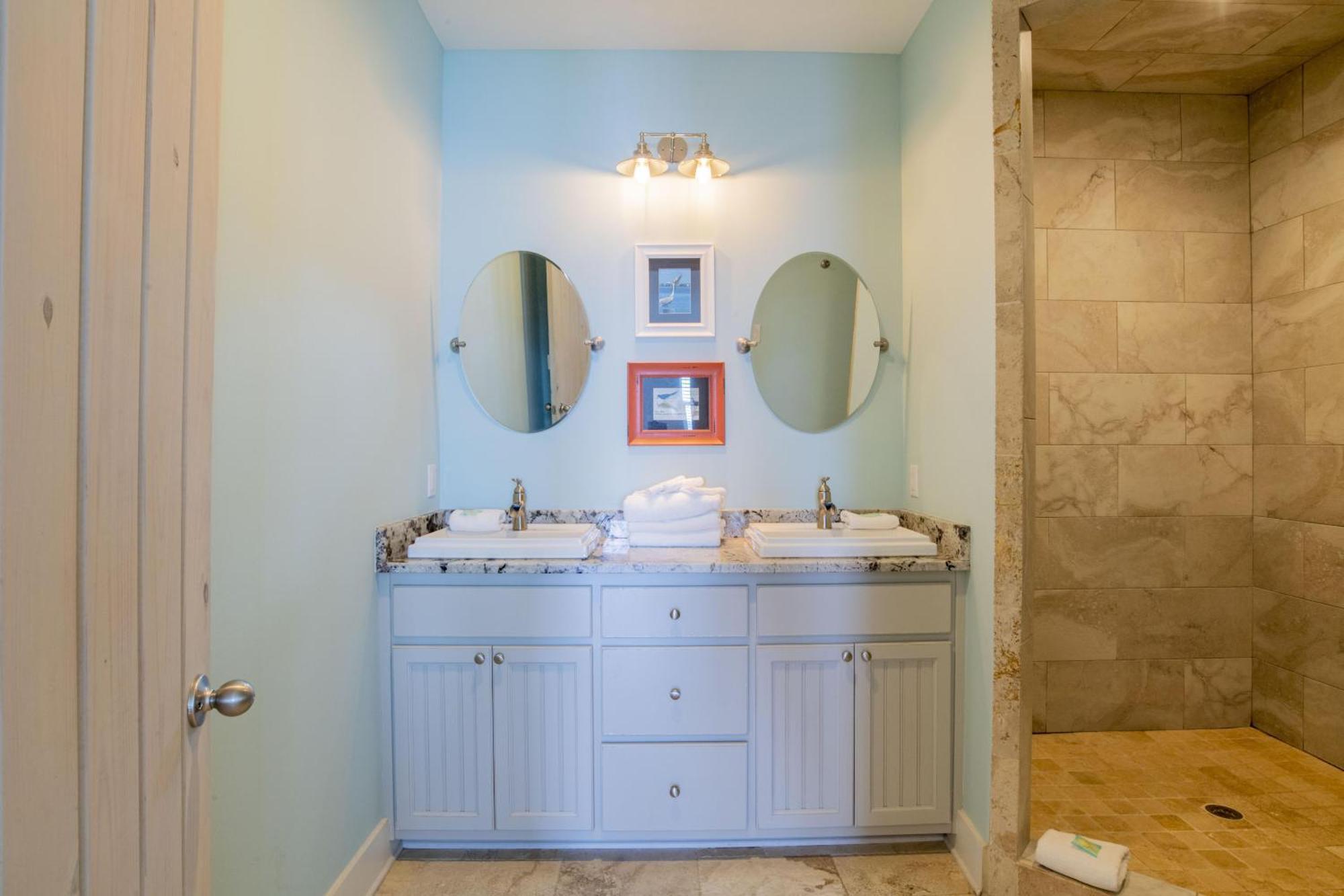 Castle In The Sand East West 2 Properties - 18 Bedrooms Orange Beach Exteriér fotografie
